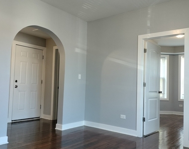 6601 S Bishop Street - Photo Thumbnail 5