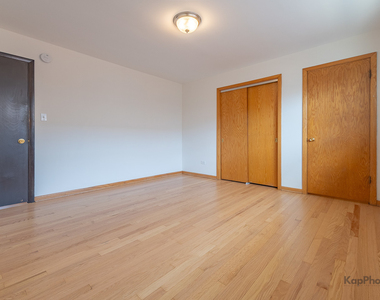 8503 W Berwyn Avenue - Photo Thumbnail 19