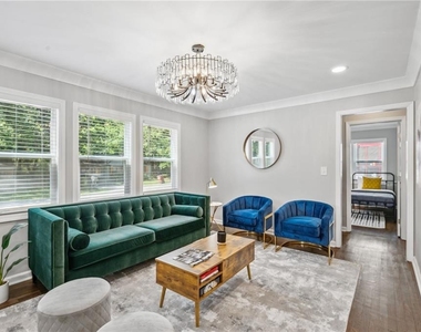 858 Linda Way - Photo Thumbnail 3
