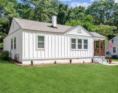 858 Linda Way - Photo Thumbnail 1