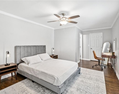 858 Linda Way - Photo Thumbnail 11
