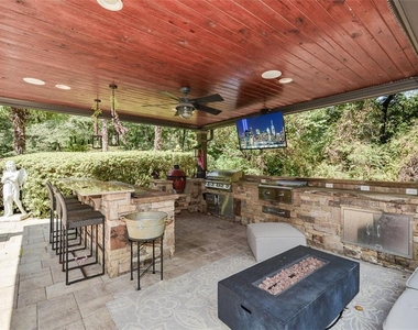 2210 Spalding Drive - Photo Thumbnail 88