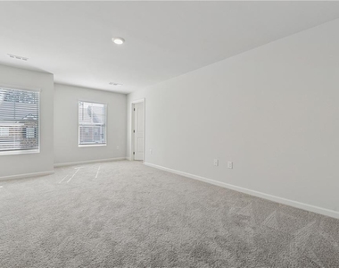 3100 Greyton Drive - Photo Thumbnail 5