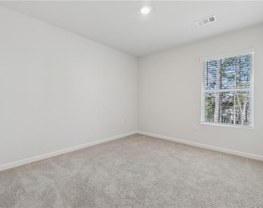 3100 Greyton Drive - Photo Thumbnail 7
