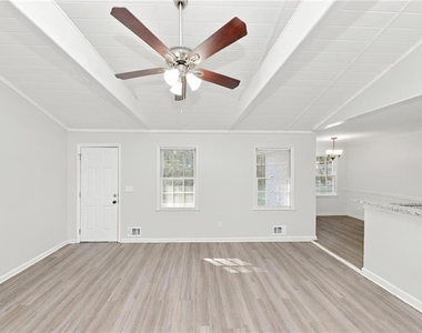 5445 Mill Valley Drive - Photo Thumbnail 4
