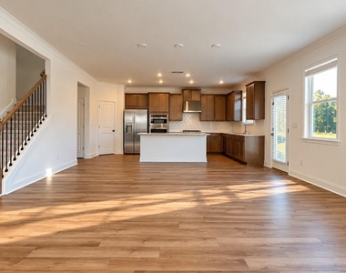 2330 Dreycott Lane - Photo Thumbnail 6