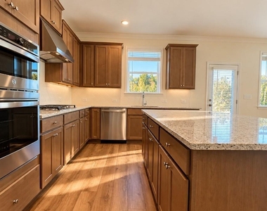 2330 Dreycott Lane - Photo Thumbnail 9