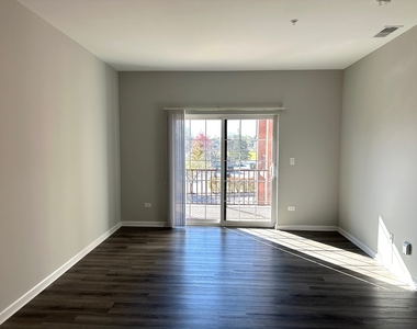 301 N Madison Street - Photo Thumbnail 6