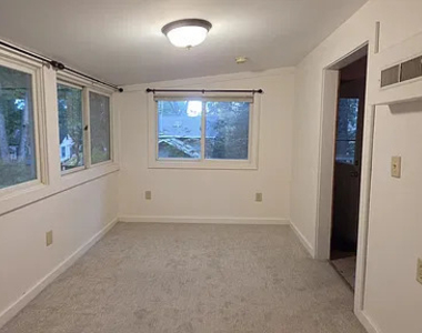 1770 Lake Shore Drive - Photo Thumbnail 6