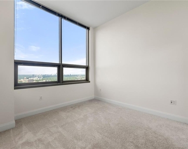 270 17th Street Nw - Photo Thumbnail 15