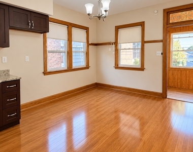 4746 S Kolin Avenue - Photo Thumbnail 9