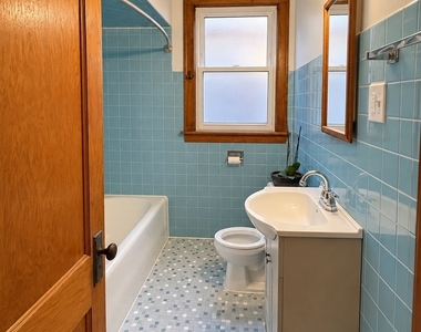 4746 S Kolin Avenue - Photo Thumbnail 11