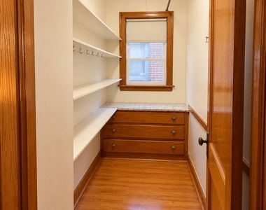 4746 S Kolin Avenue - Photo Thumbnail 10