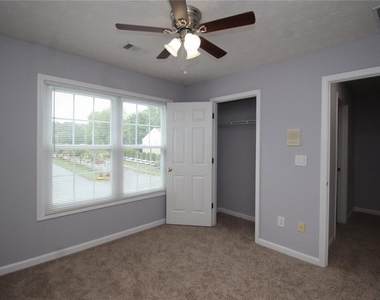 620 Clairidge Lane - Photo Thumbnail 22