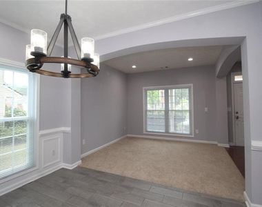 620 Clairidge Lane - Photo Thumbnail 7