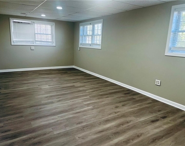 471 Village Green Court Sw - Photo Thumbnail 14