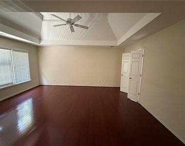 11660 Vista Forest Drive - Photo Thumbnail 2
