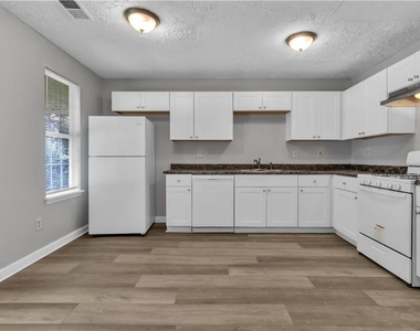 3559 Ashley Station Drive Sw - Photo Thumbnail 2