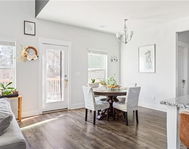 201 Aspen Valley Lane - Photo Thumbnail 5
