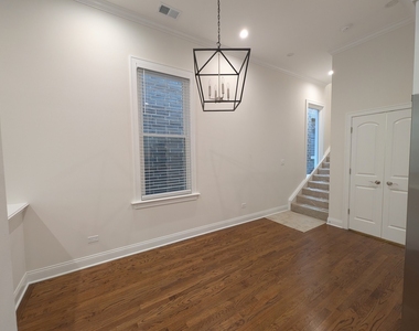 2627 N Mildred Avenue - Photo Thumbnail 7