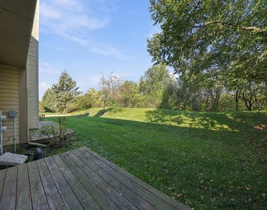 182 Wellington Circle - Photo Thumbnail 20