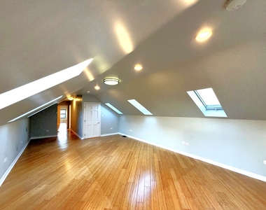 1522 W Superior Street - Photo Thumbnail 30