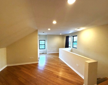 1522 W Superior Street - Photo Thumbnail 21