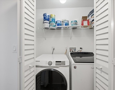 77 E 16th Street - Photo Thumbnail 16