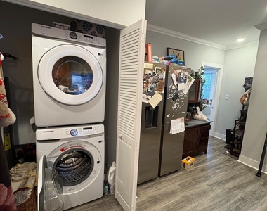 6707 N Artesian Avenue - Photo Thumbnail 7