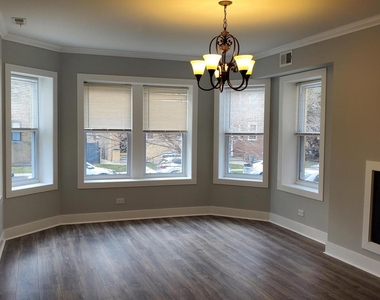 6707 N Artesian Avenue - Photo Thumbnail 1