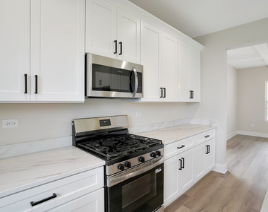 933 Covey Lane - Photo Thumbnail 7