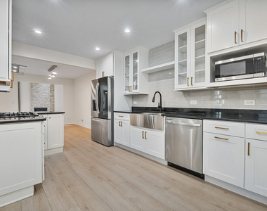 14449 Golf Road - Photo Thumbnail 10