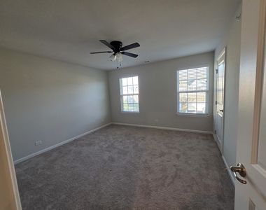 3413 Helene Rieder Drive - Photo Thumbnail 10