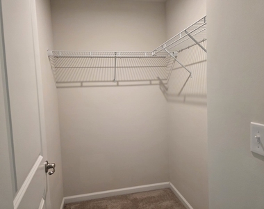 3413 Helene Rieder Drive - Photo Thumbnail 12