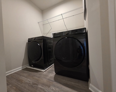 3413 Helene Rieder Drive - Photo Thumbnail 16