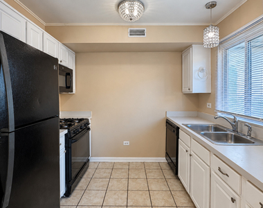 2753 Canyon Drive - Photo Thumbnail 8