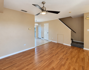 2753 Canyon Drive - Photo Thumbnail 3