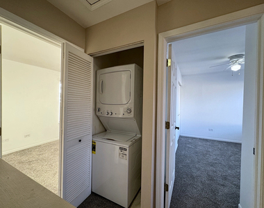2753 Canyon Drive - Photo Thumbnail 11
