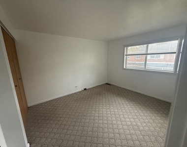 7979 N Nordica Avenue - Photo Thumbnail 3