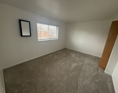 7979 N Nordica Avenue - Photo Thumbnail 14