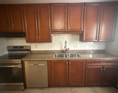 7979 N Nordica Avenue - Photo Thumbnail 9