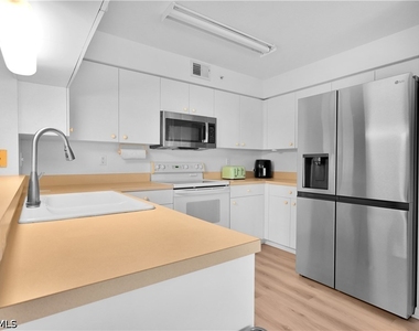 28700 Diamond Drive - Photo Thumbnail 12