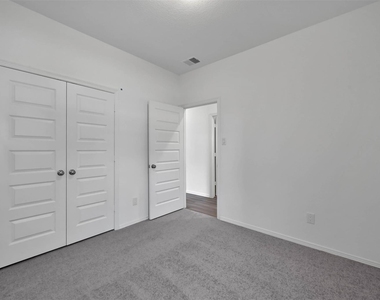 16592 Moss Ln - Photo Thumbnail 17