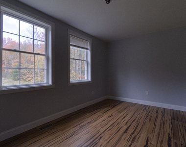 15 Oakwood - Photo Thumbnail 9
