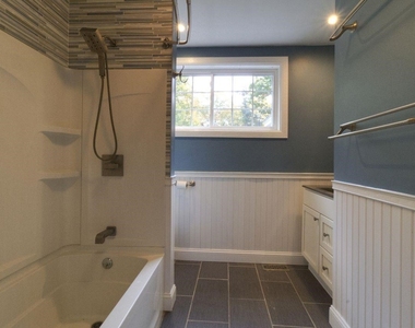 15 Oakwood - Photo Thumbnail 12