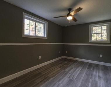 15 Oakwood - Photo Thumbnail 10