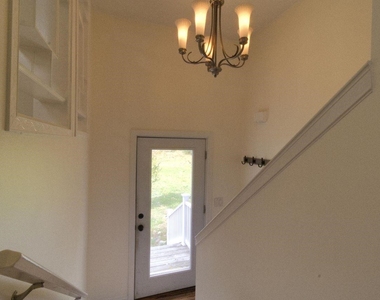 15 Oakwood - Photo Thumbnail 8
