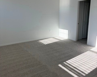 14868 Bluewater Road - Photo Thumbnail 5