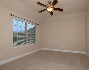 43 Butternut Grove Place - Photo Thumbnail 23