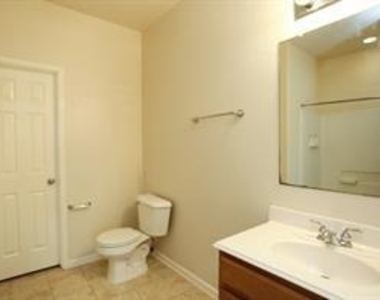422 New Hope Lane - Photo Thumbnail 9